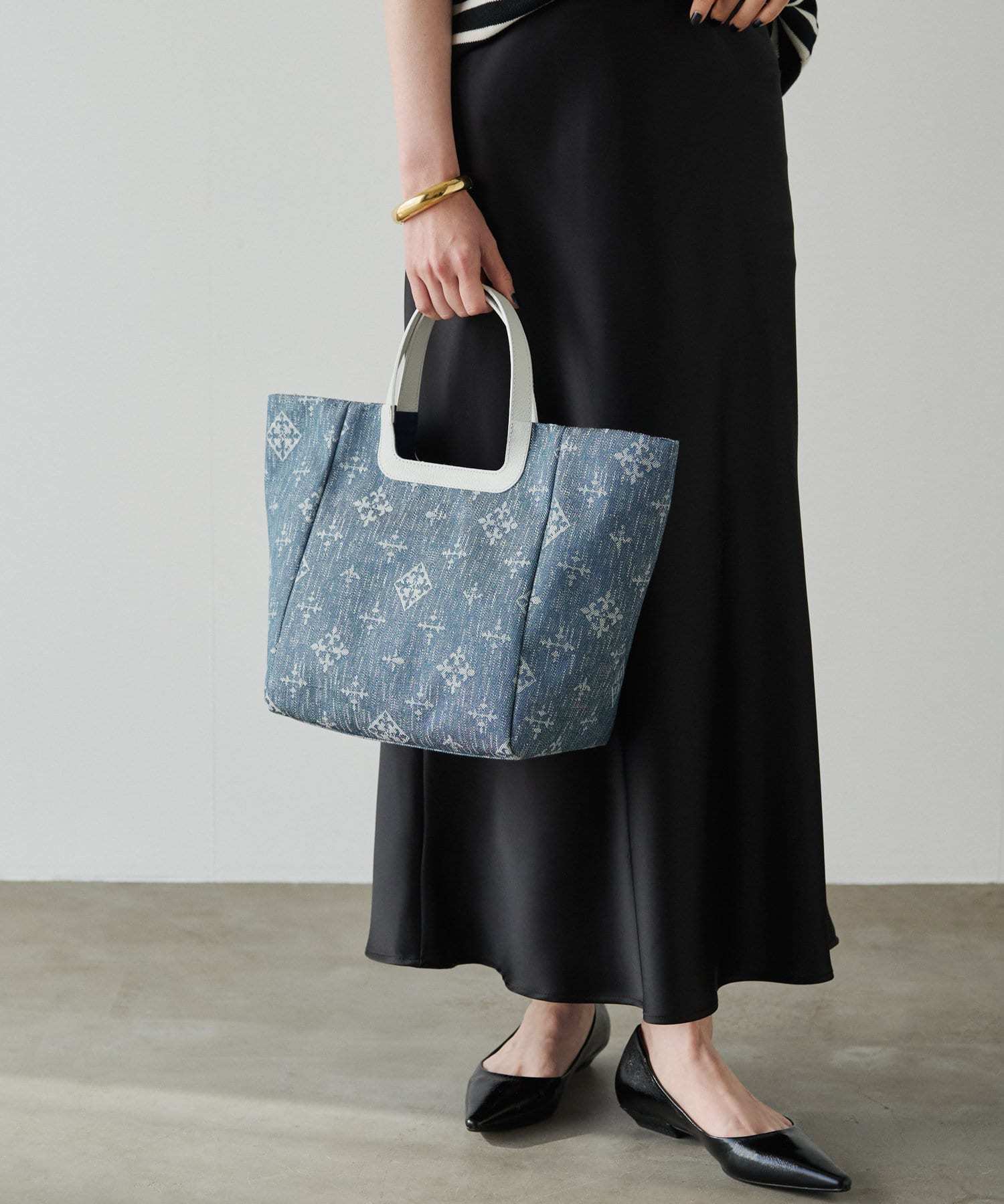 *4-6 WEEKS* (1219) LIMITED EDITION Russet [Denim jacquard] Tote bag Indigo